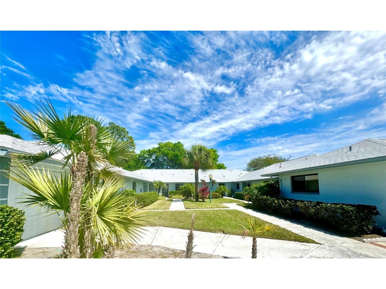 2753 Countryside Blvd. Boulevard # 105 Clearwater FL 33761 U8237402 image1