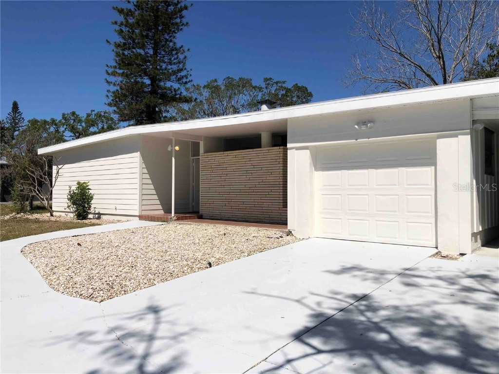 2753 Valencia Drive Sarasota FL 34239 A4610129 image1