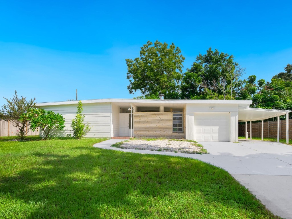 2753 Valencia Drive Sarasota FL 34239 A4664795 image1