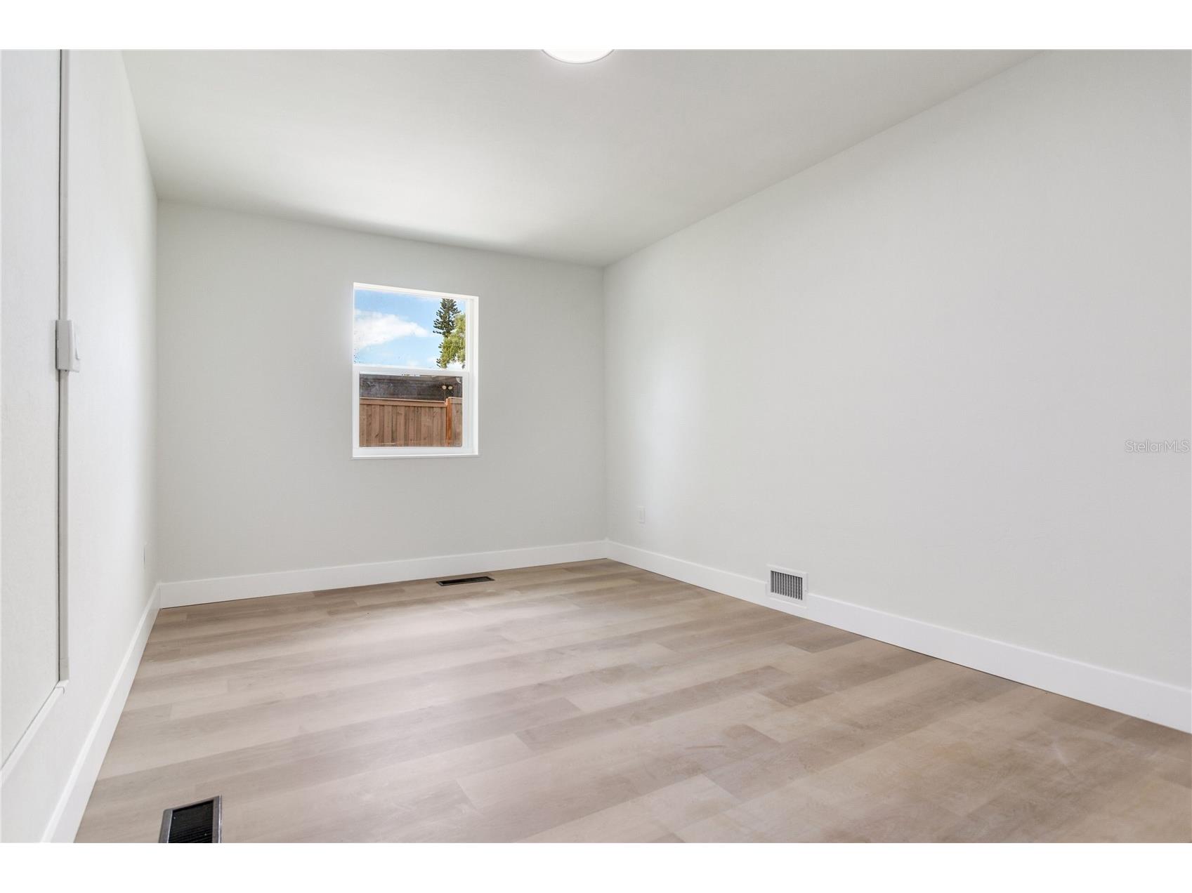 2753 Valencia Drive Sarasota FL 34239 TB8493972 image39