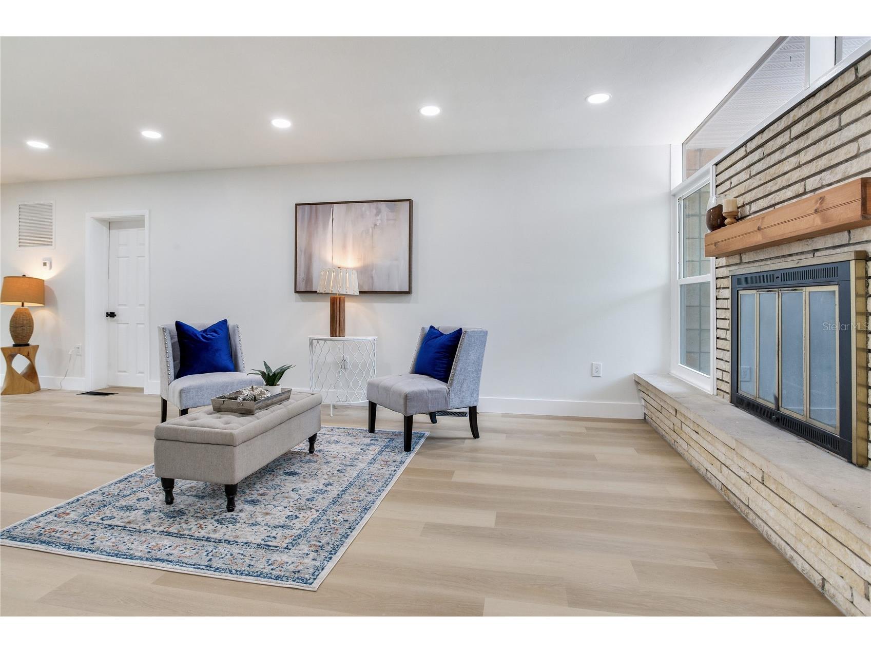 2753 Valencia Drive Sarasota FL 34239 TB8493972 image7