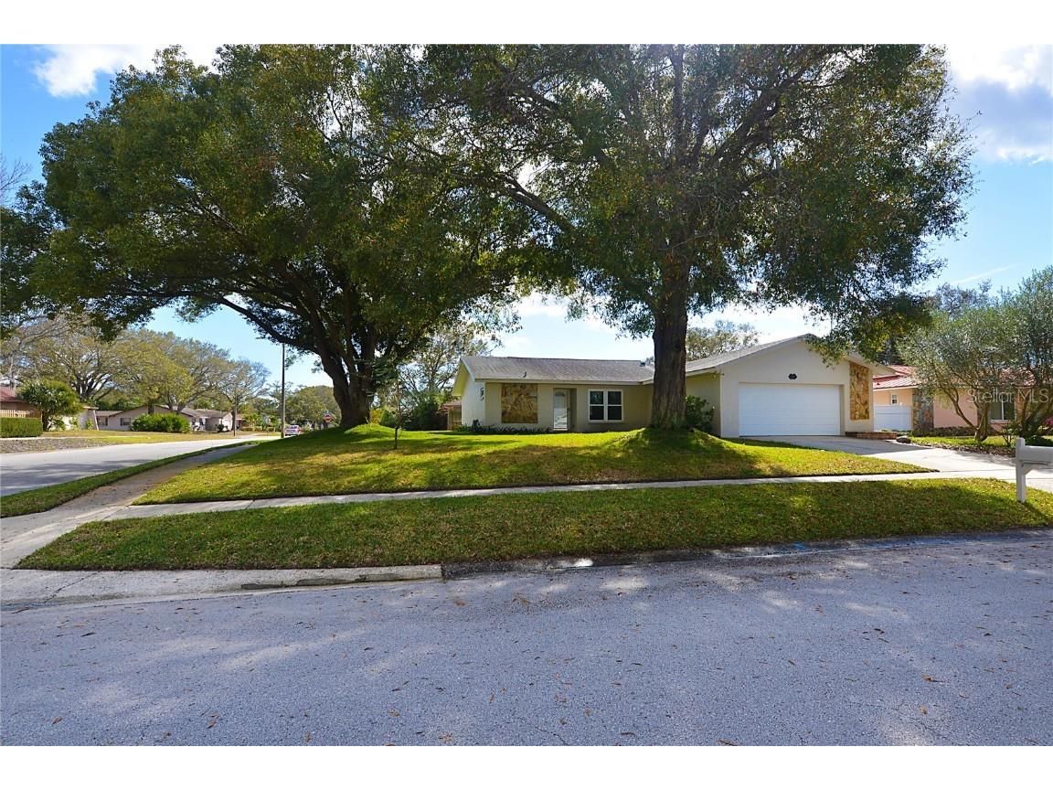 2755 Merlin Way Clearwater FL 33761 U8192490 image1