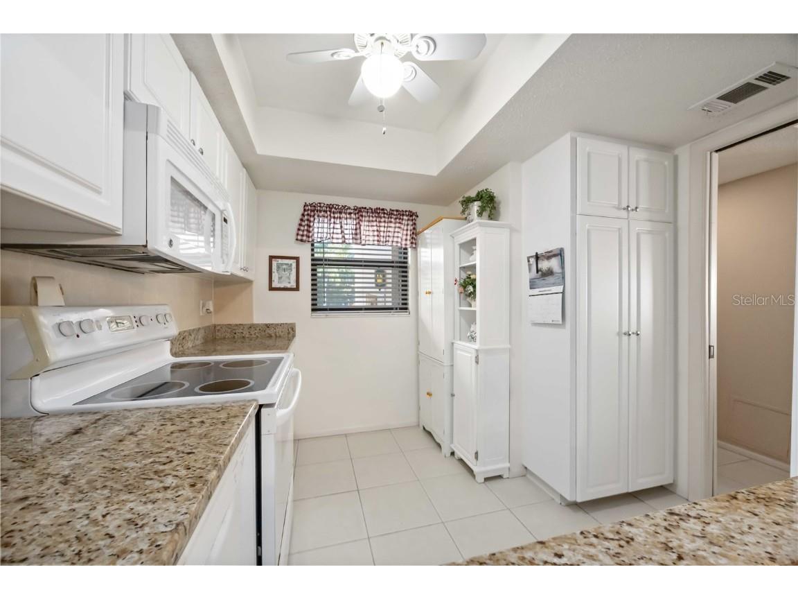 2756 Clubhouse Drive #101 Sarasota FL 34232 A4675728 image15