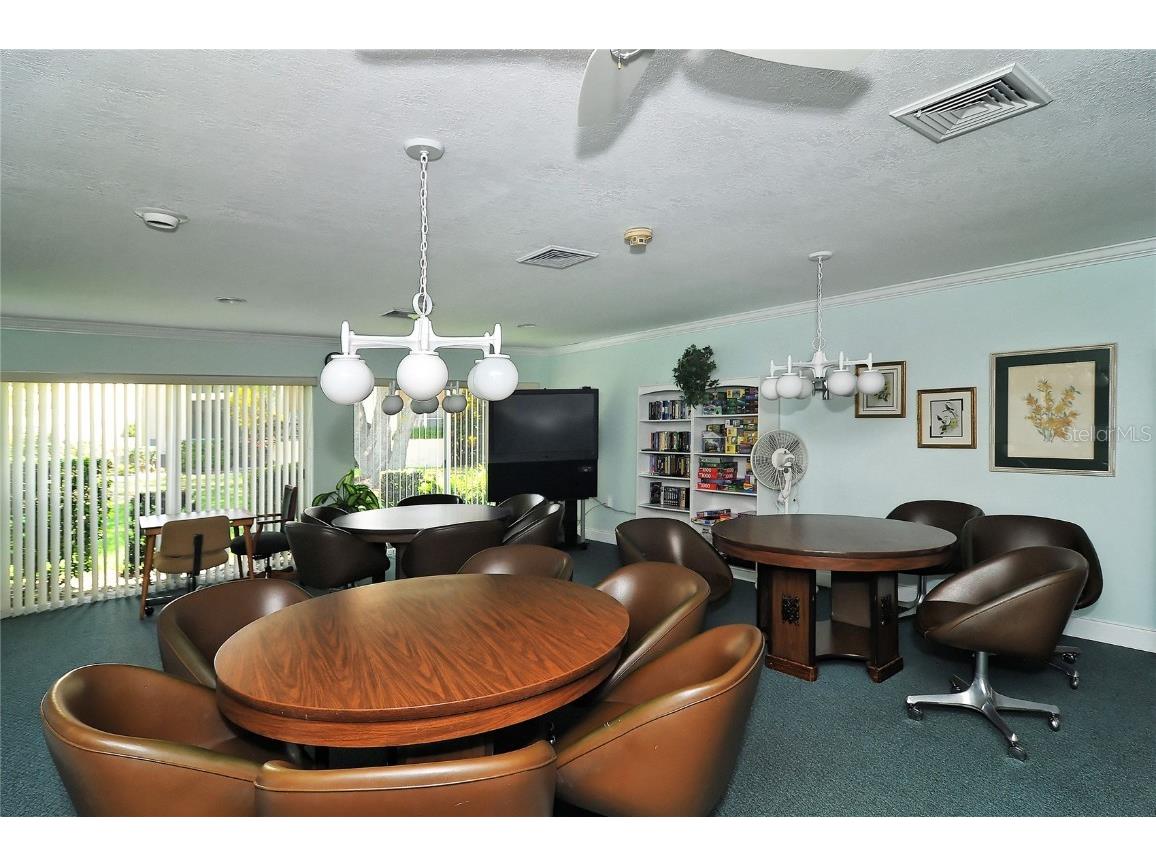 2756 Clubhouse Drive #101 Sarasota FL 34232 A4675728 image38
