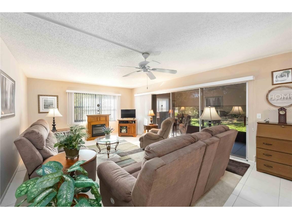 2756 Clubhouse Drive #101 Sarasota FL 34232 A4675728 image5