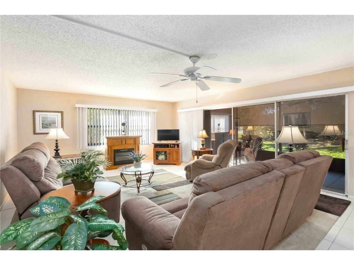 2756 Clubhouse Drive #101 Sarasota FL 34232 A4675728 image6