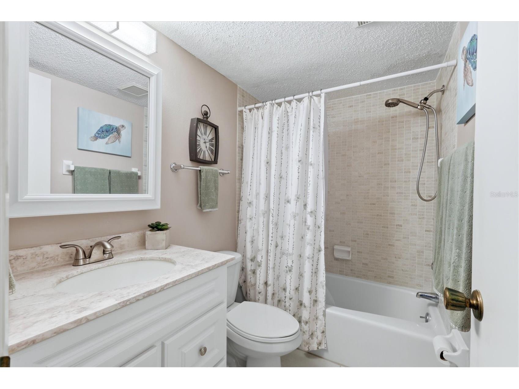 2756 Clubhouse Drive #101 Sarasota FL 34232 N6143766 image26