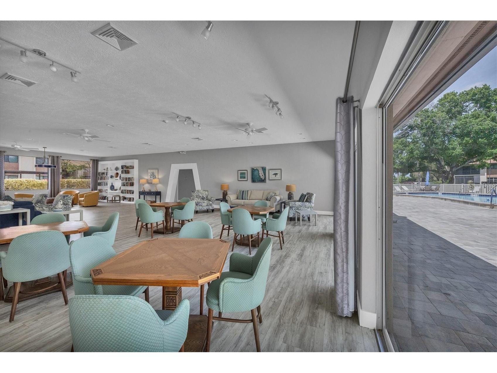 2756 Clubhouse Drive #101 Sarasota FL 34232 N6143766 image39