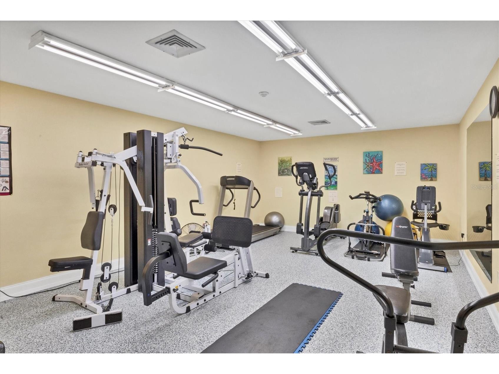 2756 Clubhouse Drive #101 Sarasota FL 34232 N6143766 image44