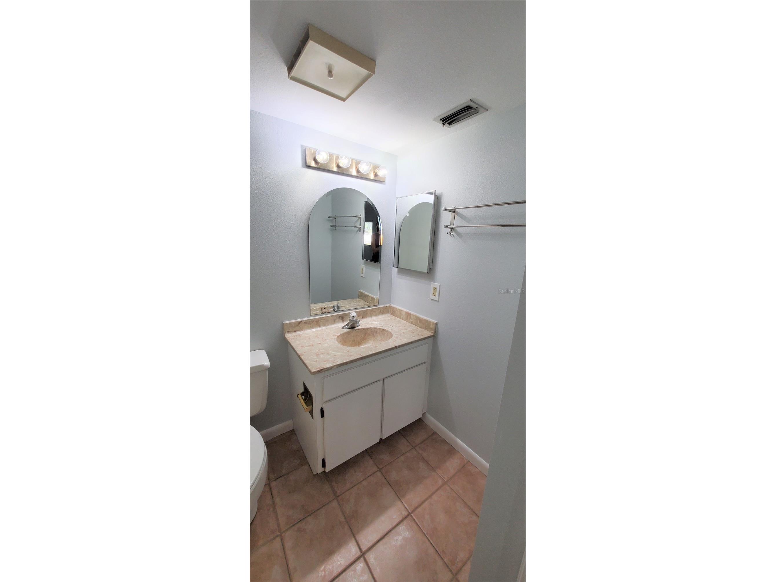 2756 Orchid Oaks Drive #105 A Sarasota FL 34239 R4911359 image17