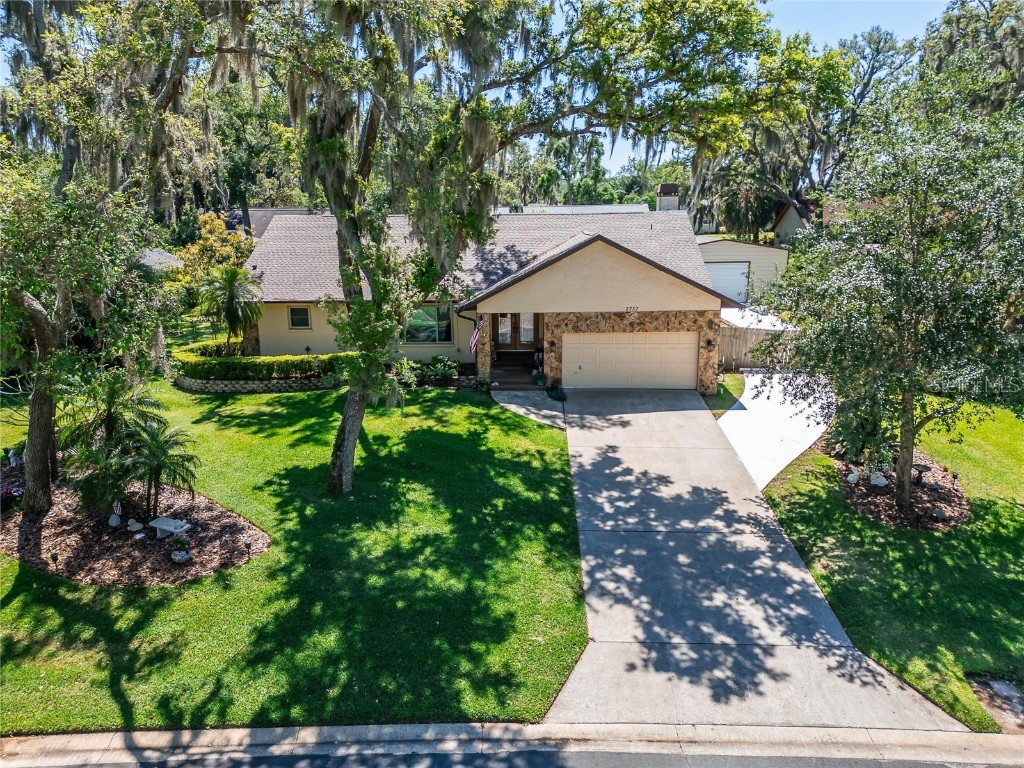 2757 Buckhorn Oaks Drive Valrico FL 33594 T3518898 image1