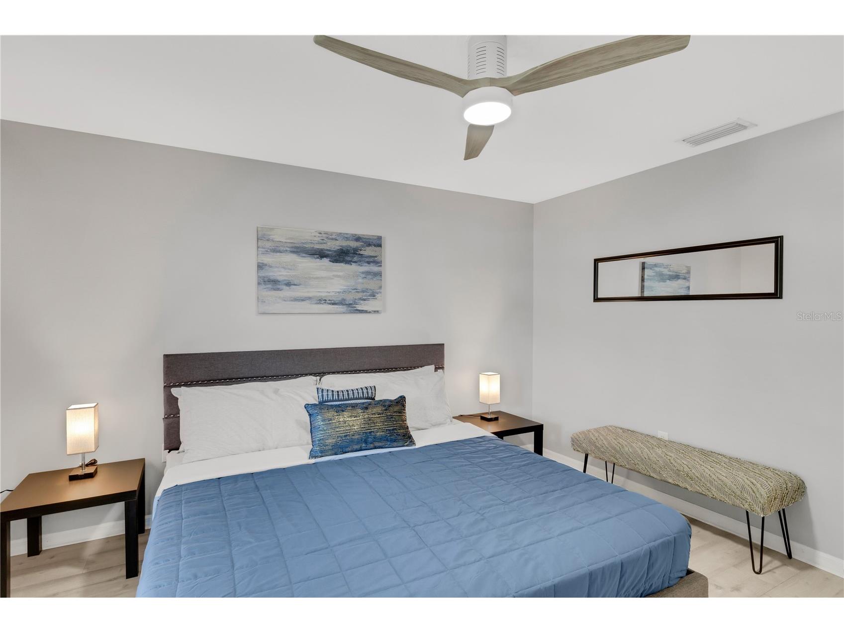 2757 Feiffer Circle Sarasota FL 34235 A4691052 image15