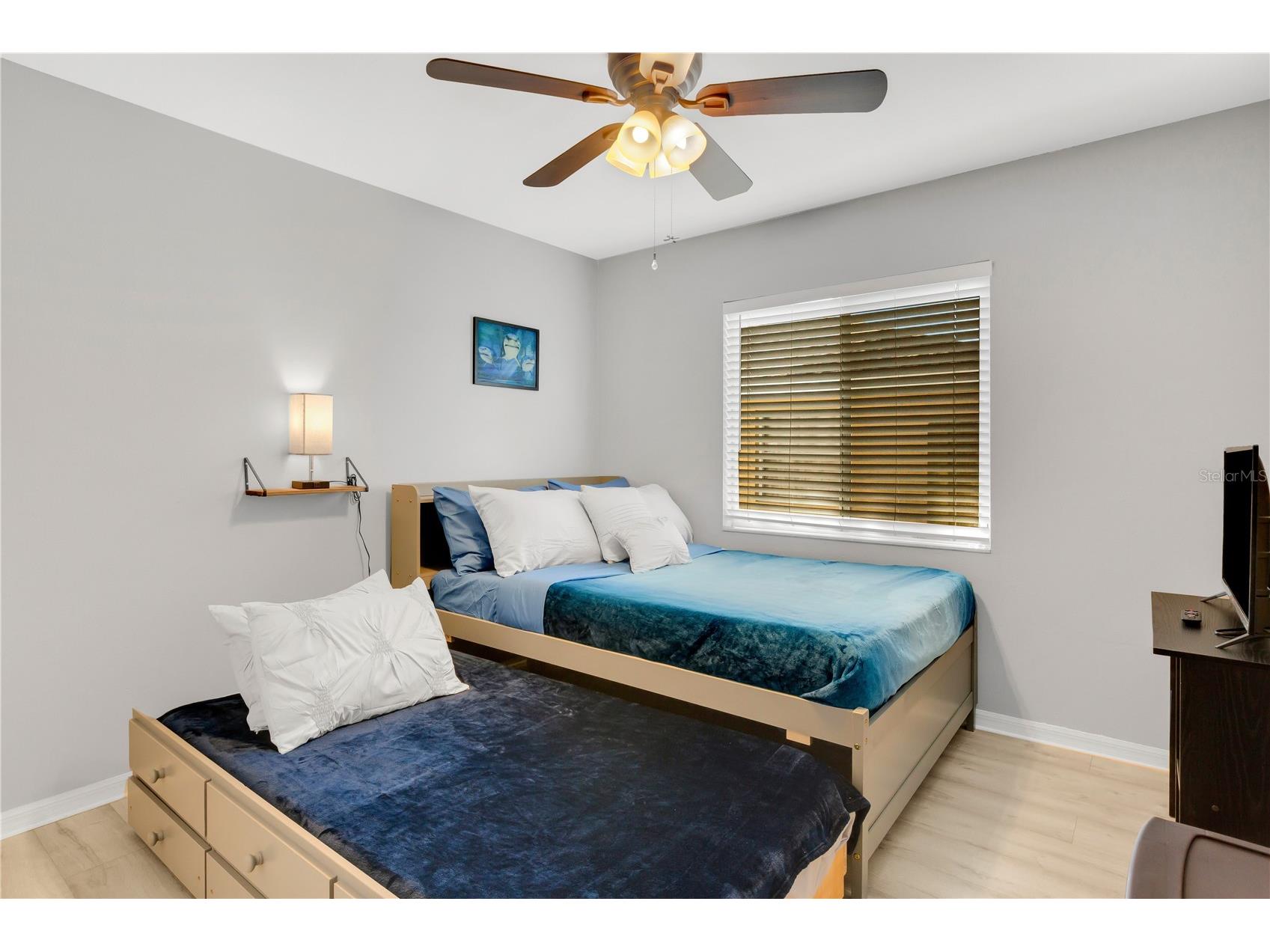 2757 Feiffer Circle Sarasota FL 34235 A4691052 image21