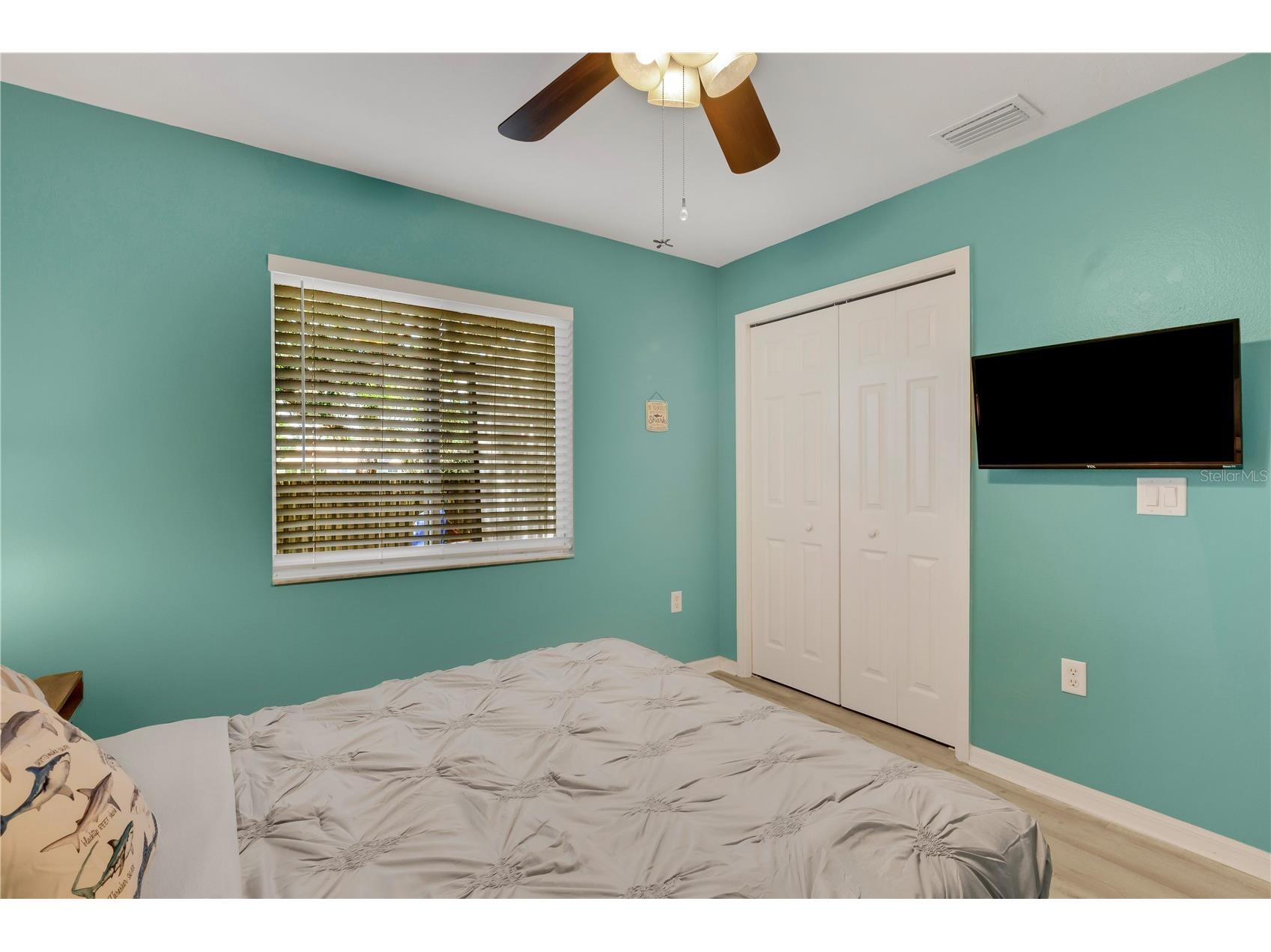 2757 Feiffer Circle Sarasota FL 34235 A4691052 image25