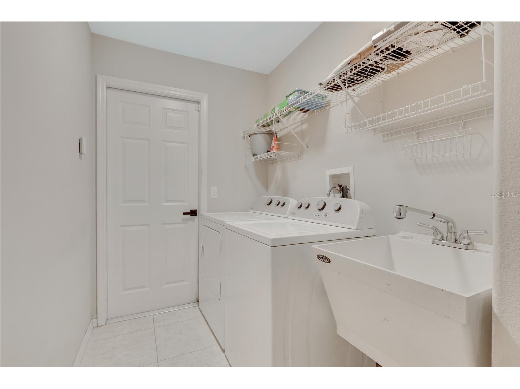 2757 Feiffer Circle Sarasota FL 34235 A4691052 image26