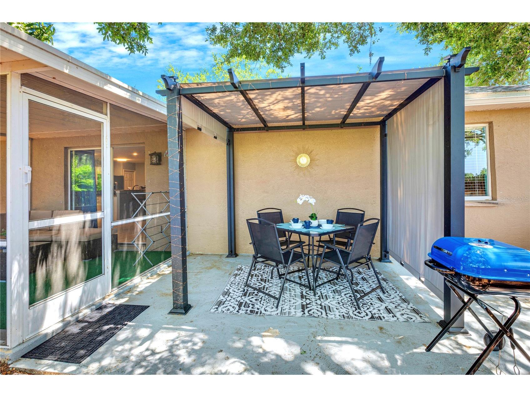 2757 Feiffer Circle Sarasota FL 34235 A4691052 image31