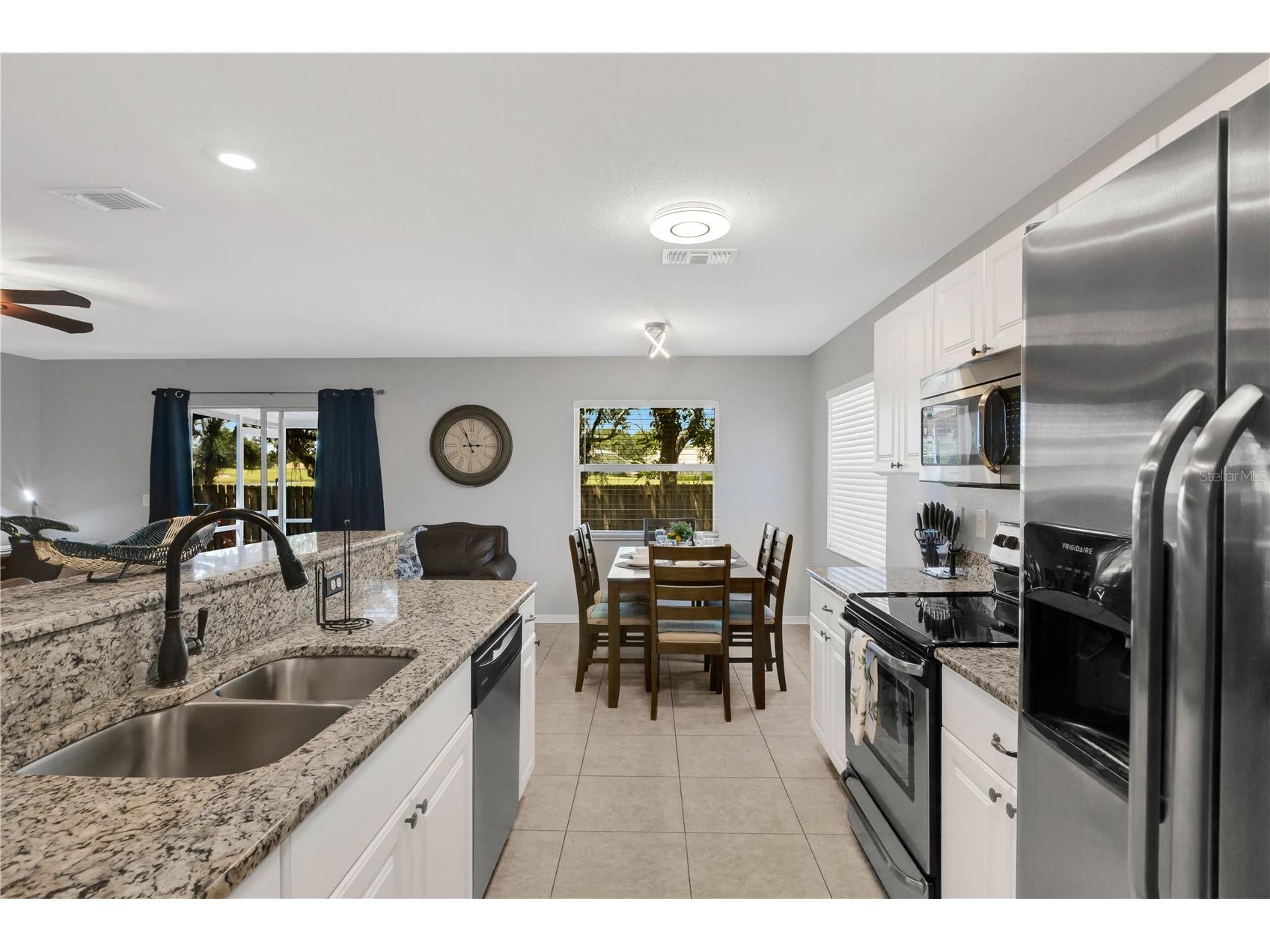 2757 Feiffer Circle Sarasota FL 34235 A4691052 image6