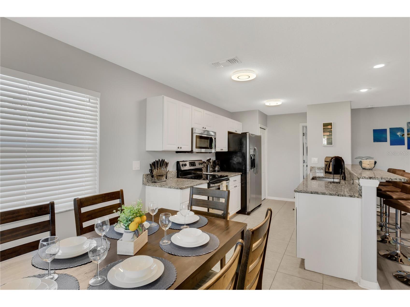 2757 Feiffer Circle Sarasota FL 34235 A4691052 image9