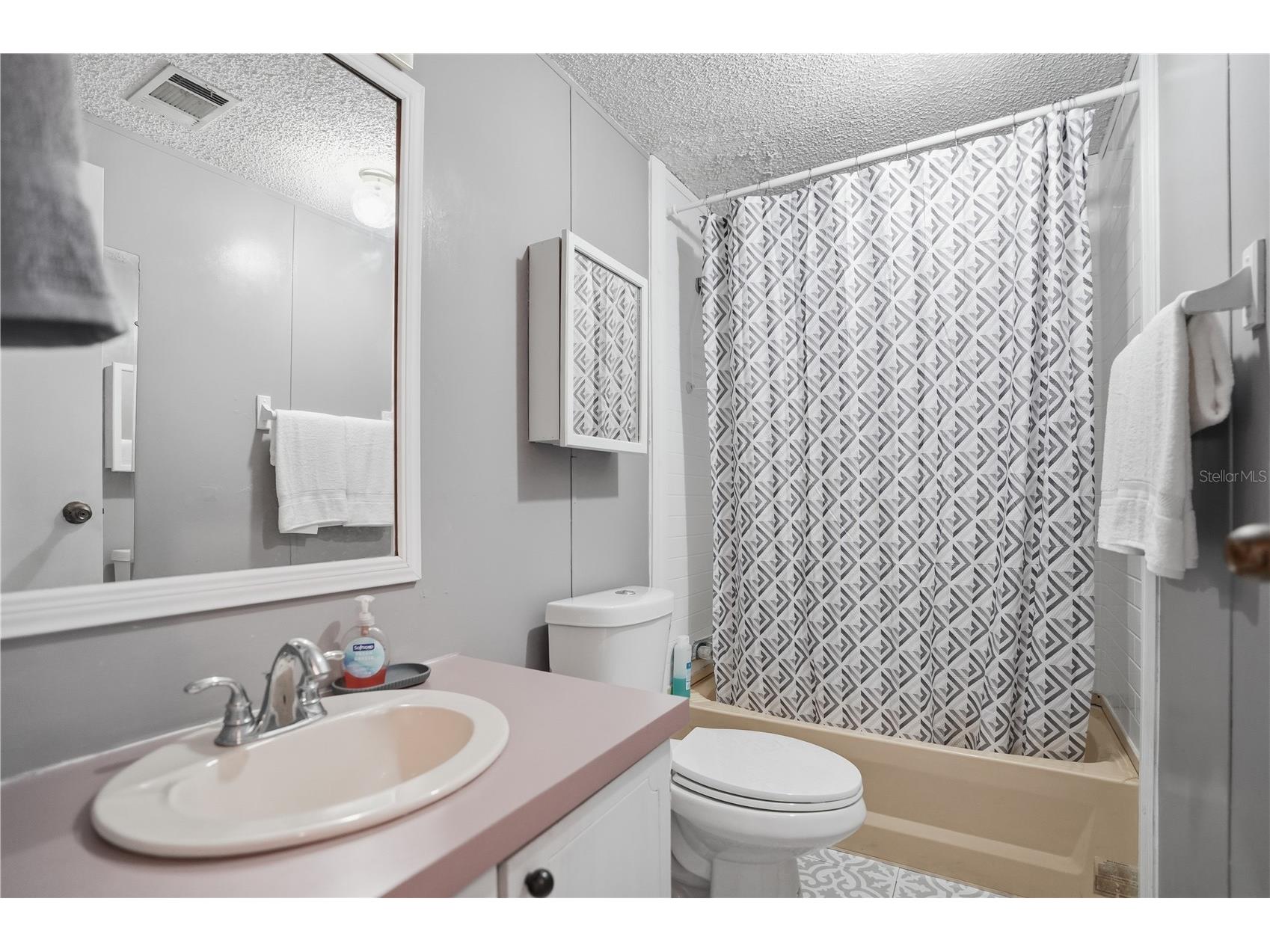 2757 Kingswood Circle Brooksville FL 34604 W7882378 image14
