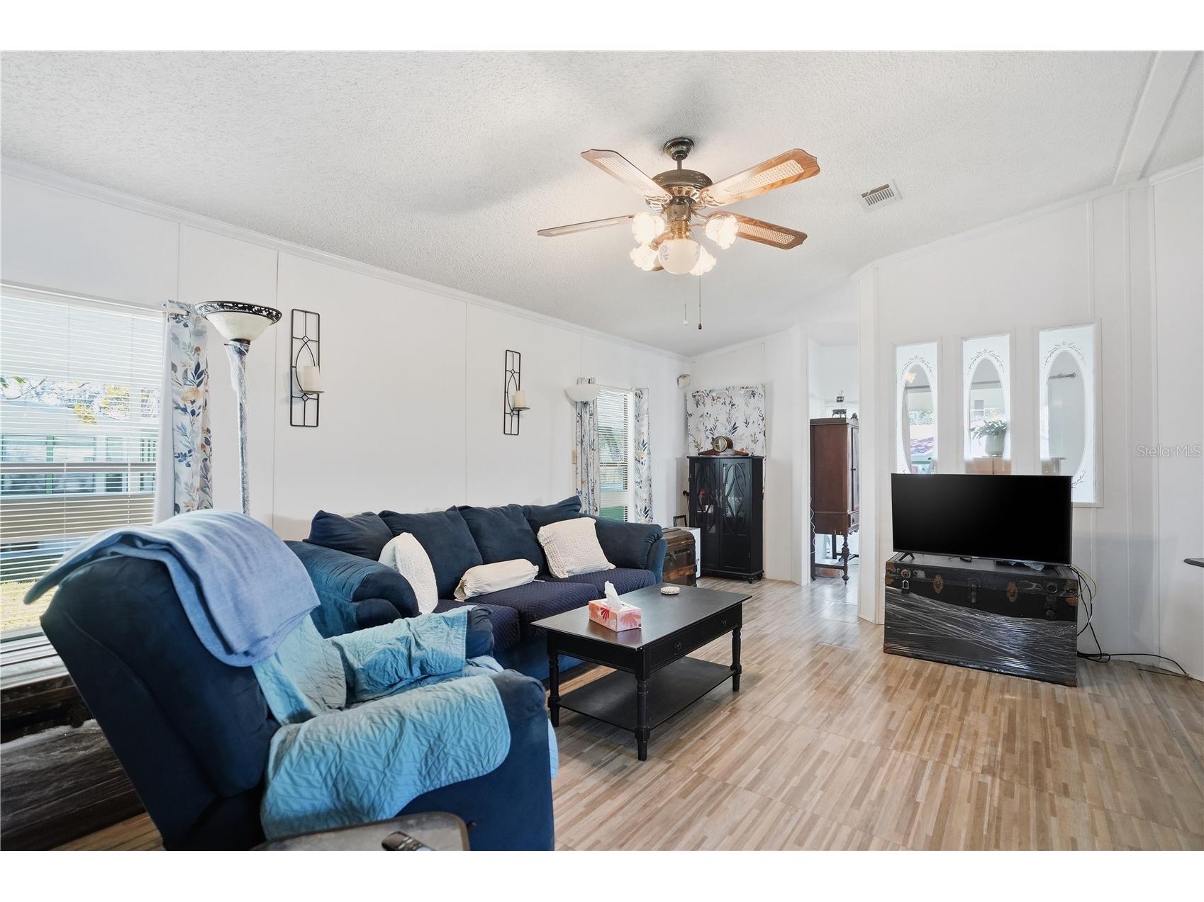 2757 Kingswood Circle Brooksville FL 34604 W7882378 image6