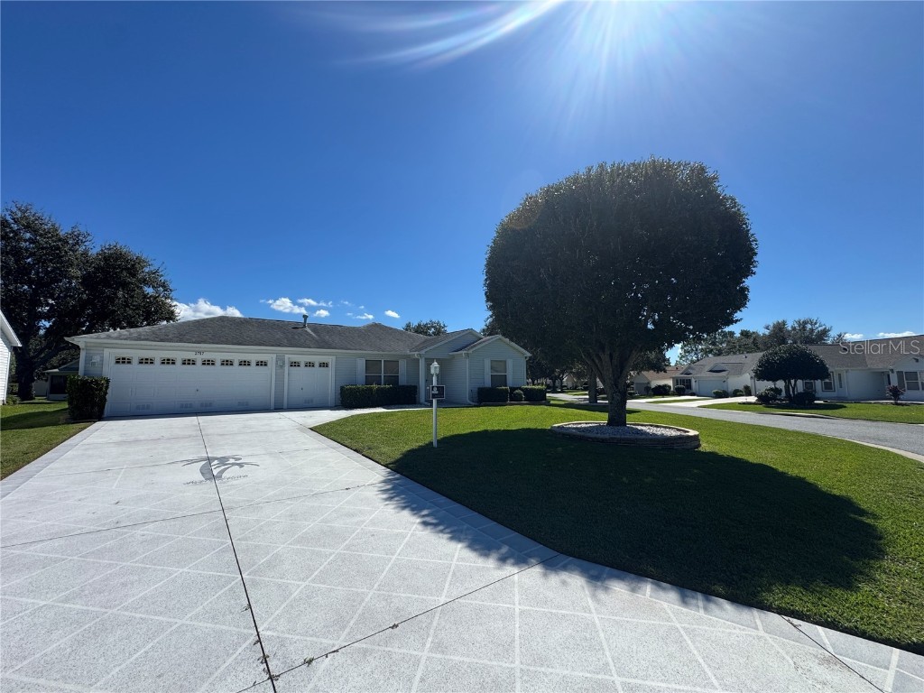 2757 Plainridge Loop The Villages FL 32162 O6342483 image1