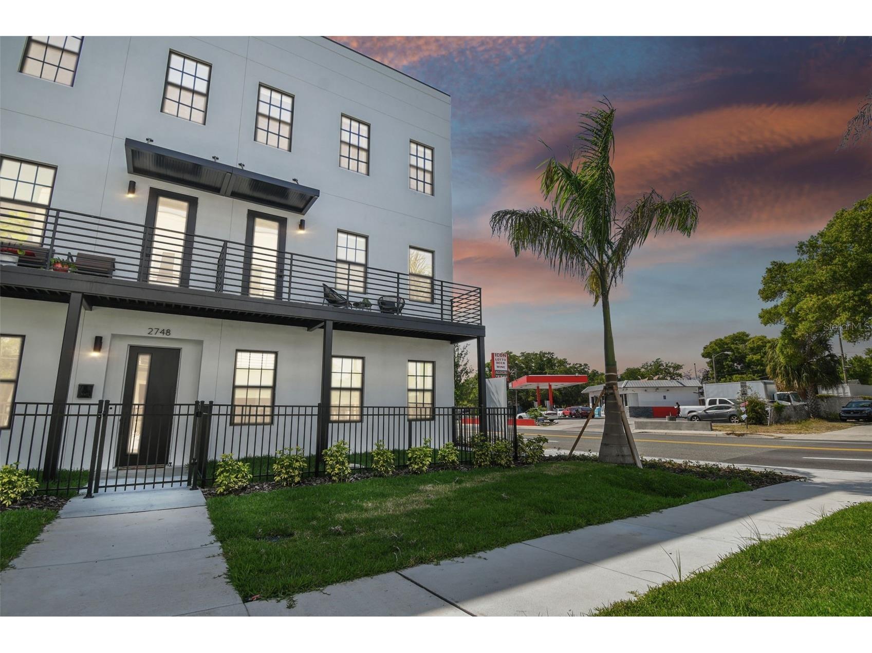 2758 5th Avenue S Saint Petersburg FL 33712 TB8459489 image1