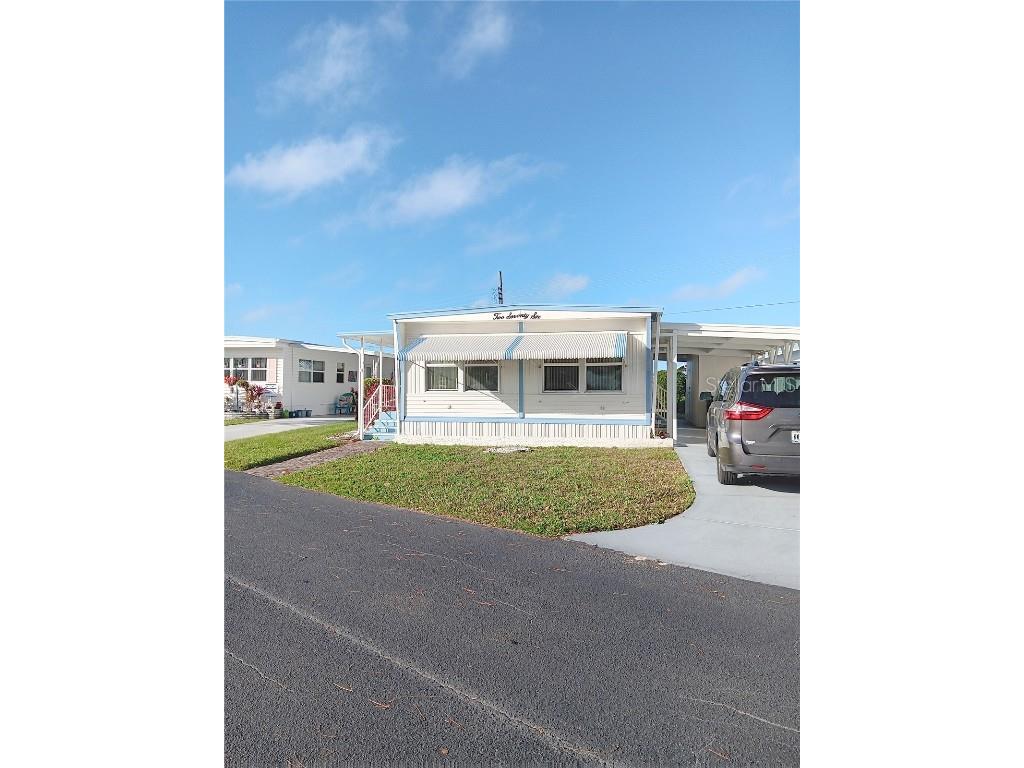 276 Inner Drive W Venice FL 34285 N6137330 image1