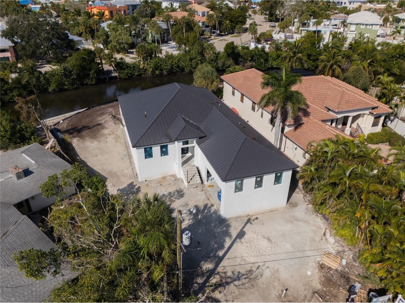 276 Island Circle Sarasota FL 34242 - GRAND CANAL A4667090 image3