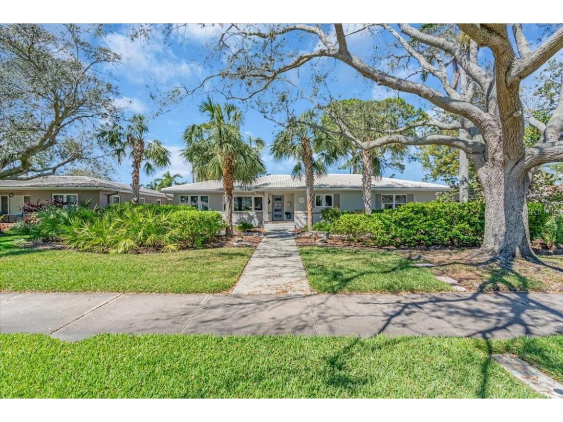 276 Snell Isle Boulevard NE Saint Petersburg FL 33704 TB8354020 image1