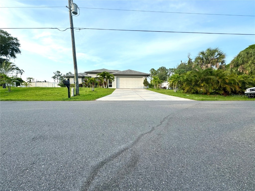 2760 Chipley Avenue North Port FL 34286 A4610695 image1