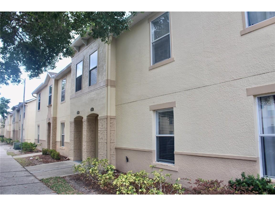 2760 Club Cortile Circle Kissimmee FL 34746 S5085302 image1