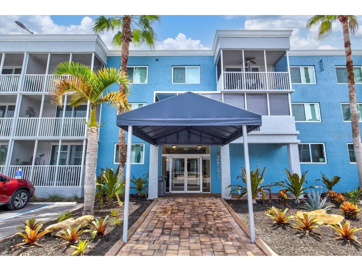 2760 Coconut Bay Lane #236 Sarasota FL 34237 A4580322 image1
