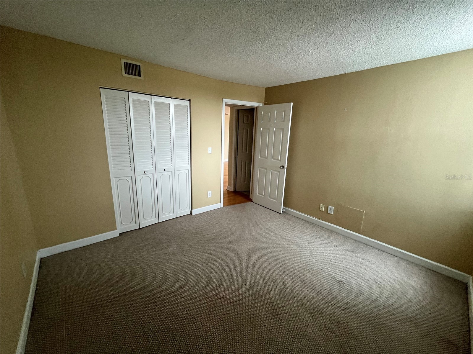 2760 Coconut Bay Ln Lane #237 Sarasota FL 34237 A4689021 image11