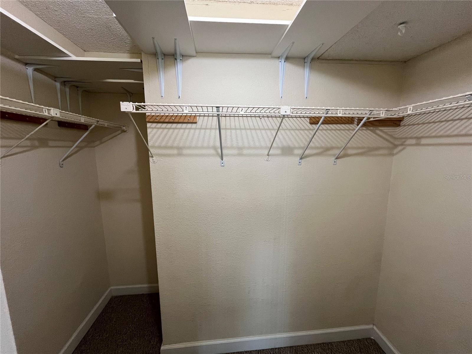 2760 Coconut Bay Ln Lane #237 Sarasota FL 34237 A4689021 image7