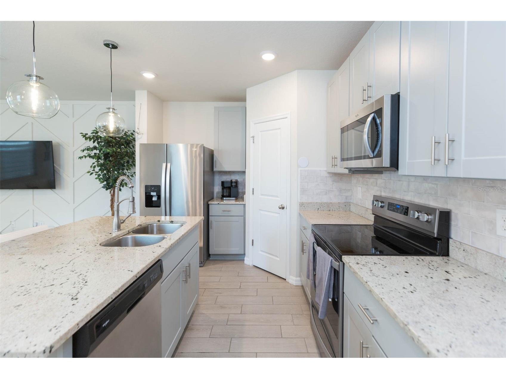 2760 Emory Sound Place Brandon FL 33510 TB8404129 image6