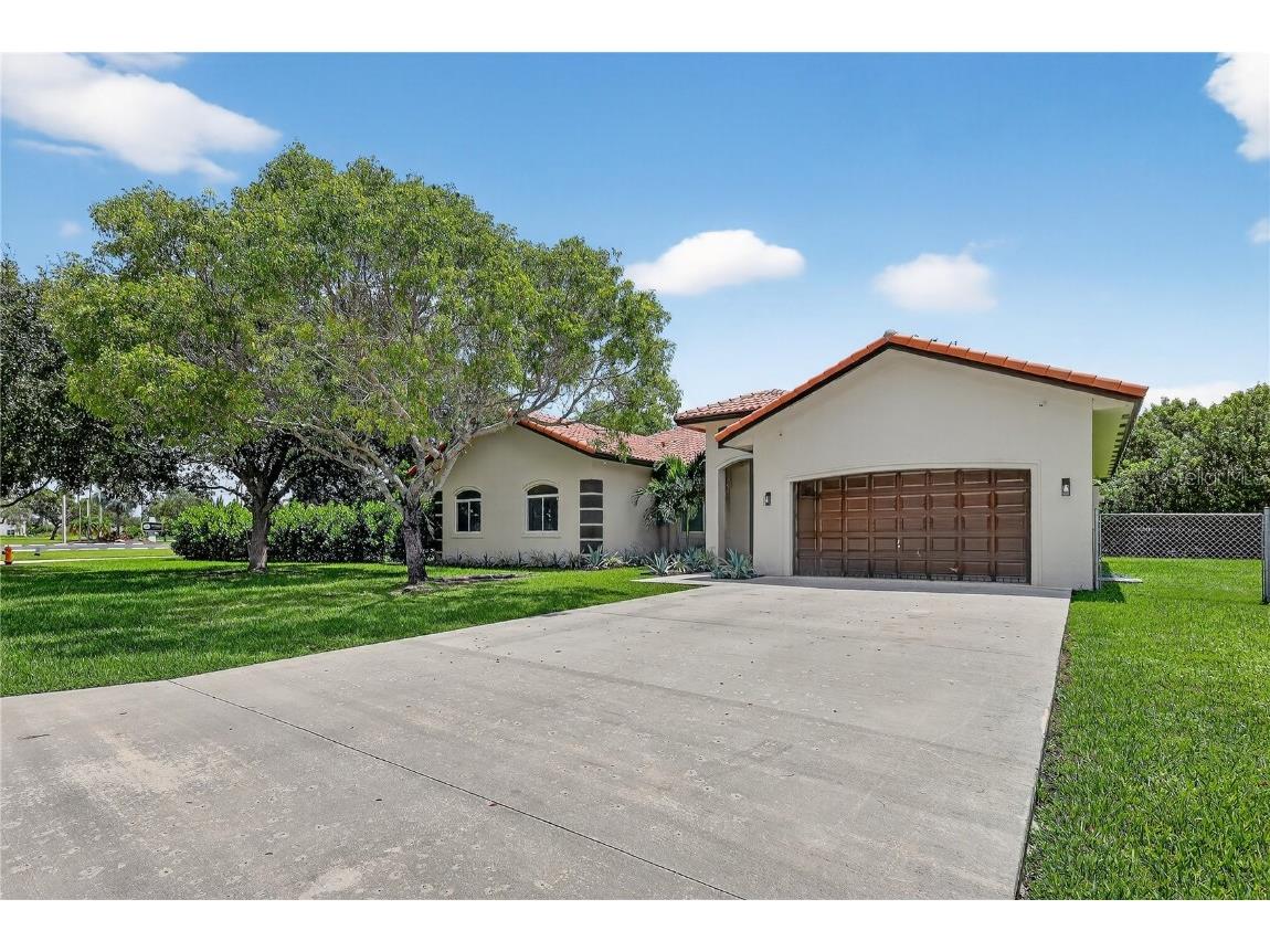 27601 SW 152nd Court Homestead FL 33032 V4944809 image1