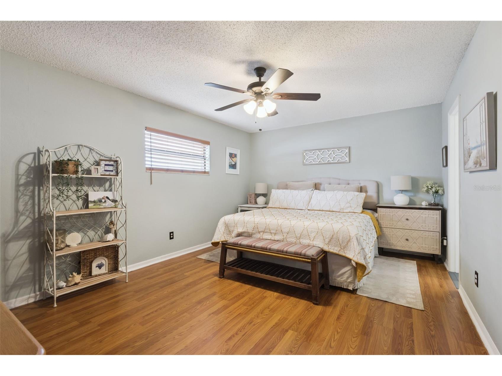 27627 Lois Drive Tavares FL 32778 - CANAL TO HARRIS CHAIN OF LAKES R4911122 image27