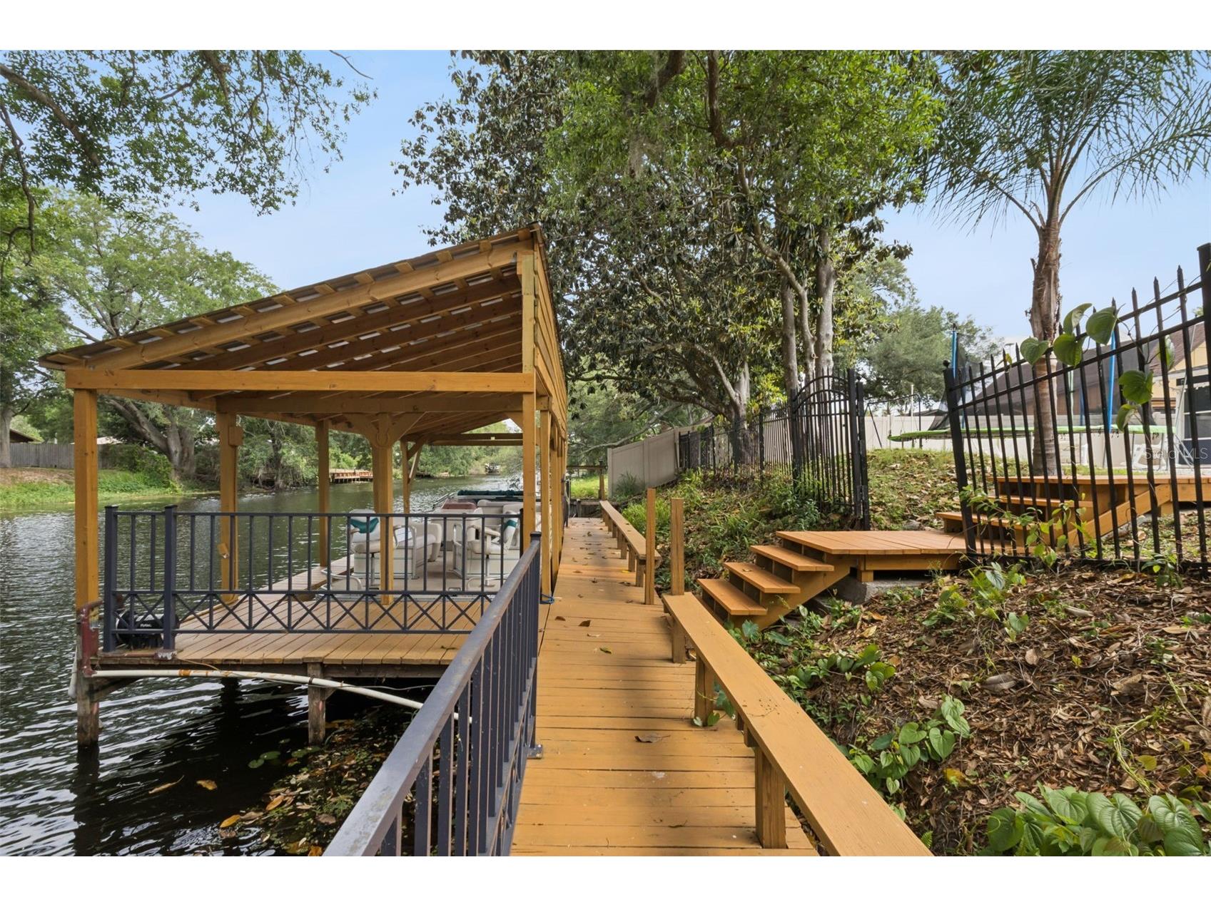 27627 Lois Drive Tavares FL 32778 - CANAL TO HARRIS CHAIN OF LAKES R4911122 image4