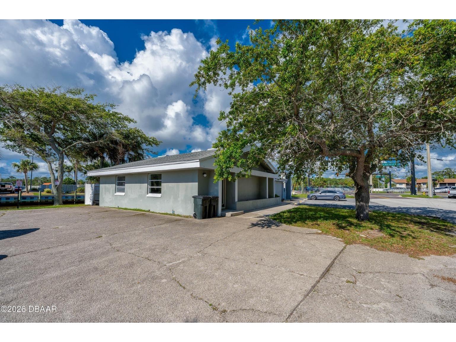 2763 S Ridgewood Avenue South Daytona FL 32119 V4949560 image3
