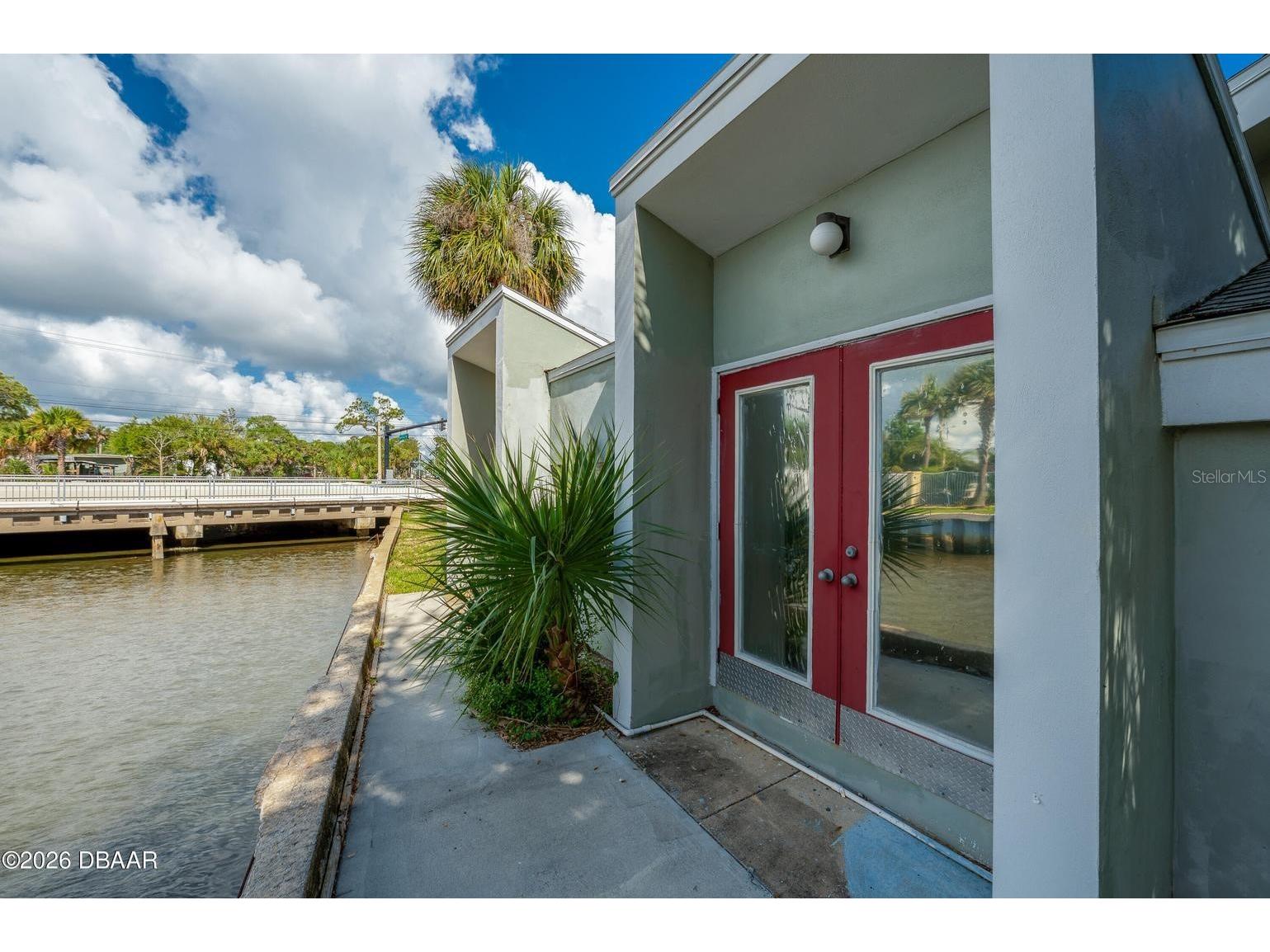 2763 S Ridgewood Avenue South Daytona FL 32119 V4949560 image31