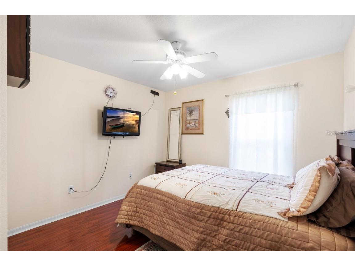 2763 Valencia Grove Drive Valrico FL 33596 L4956383 image32