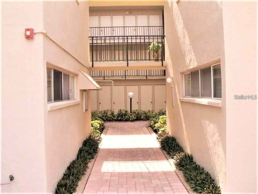 2763 Woodgate Lane #108 Sarasota FL 34231 A4668423 image26