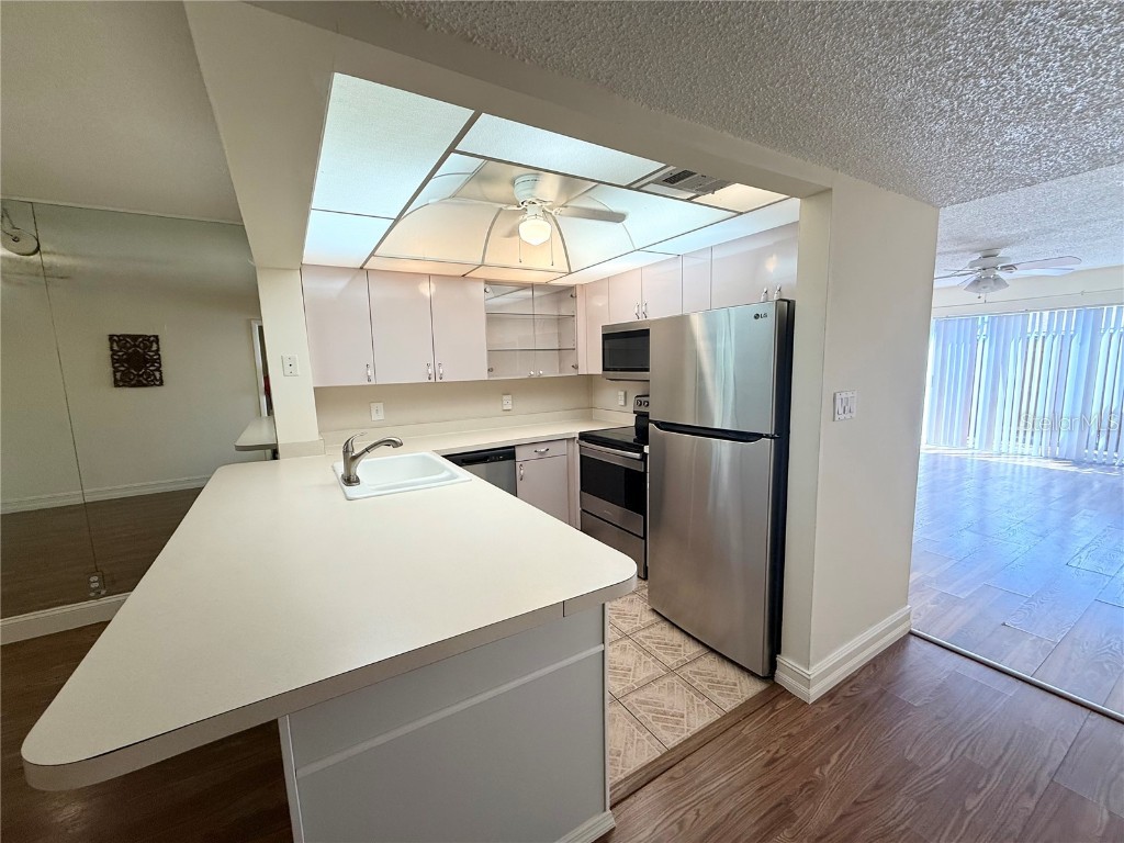 2763 Woodgate Lane #108 Sarasota FL 34231 A4668423 image4