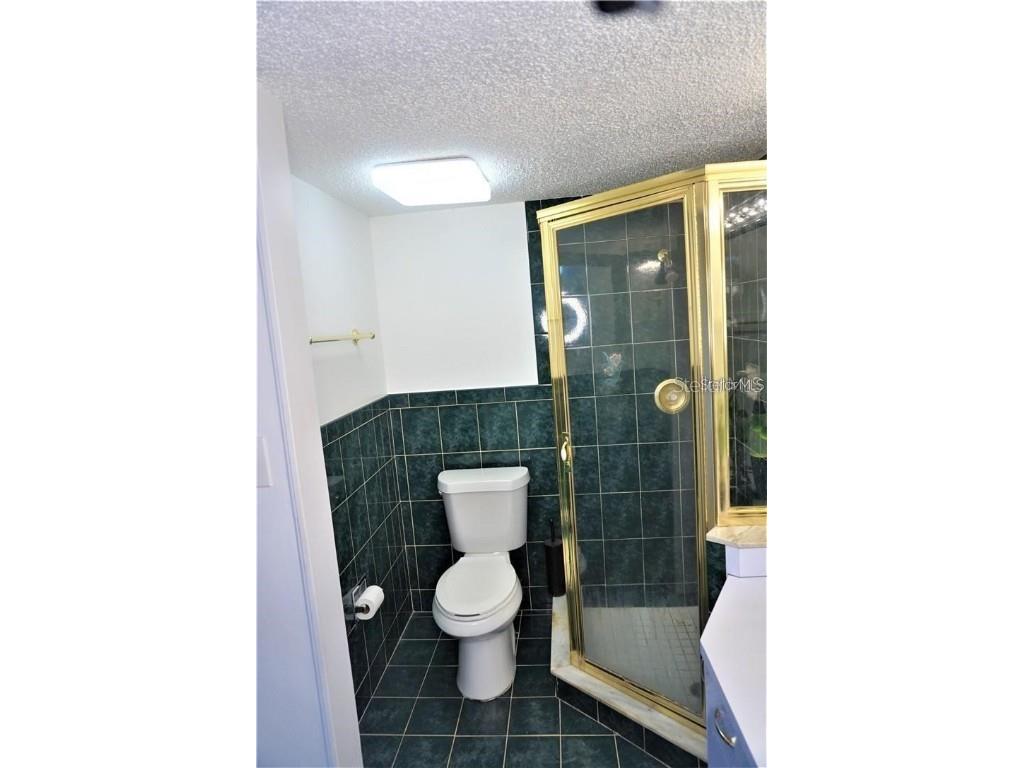 2763 Woodgate Lane #108 Sarasota FL 34231 A4668423 image9