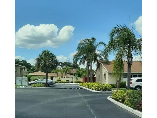 2763 Woodgate Lane #111 Sarasota FL 34231 A4680629 image1