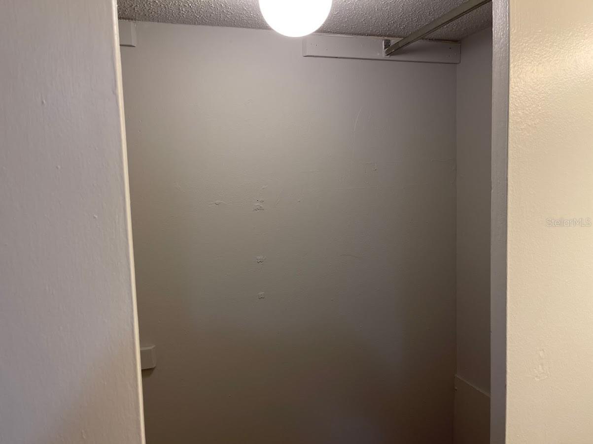 2763 Woodgate Lane #111 Sarasota FL 34231 A4680629 image10