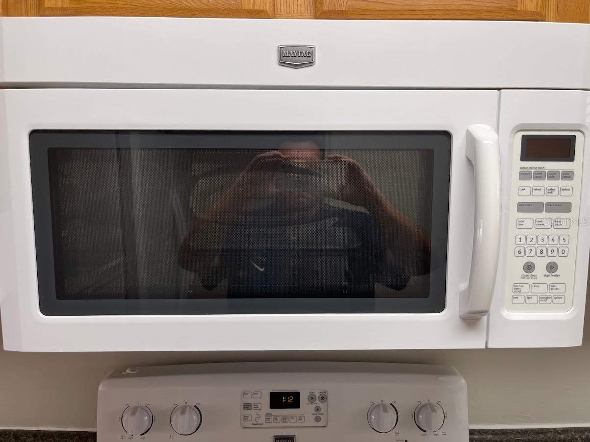 2763 Woodgate Lane #111 Sarasota FL 34231 A4680629 image24