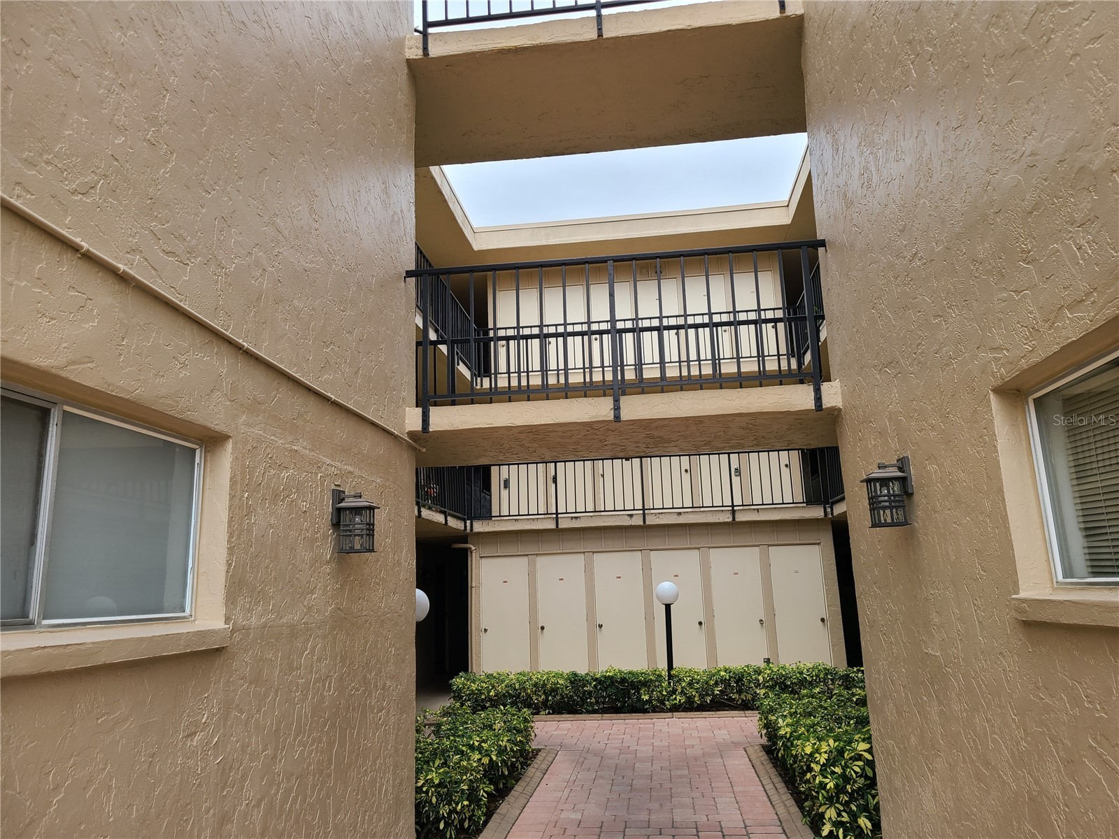 2763 Woodgate Lane #204 Sarasota FL 34231 A4695832 image2