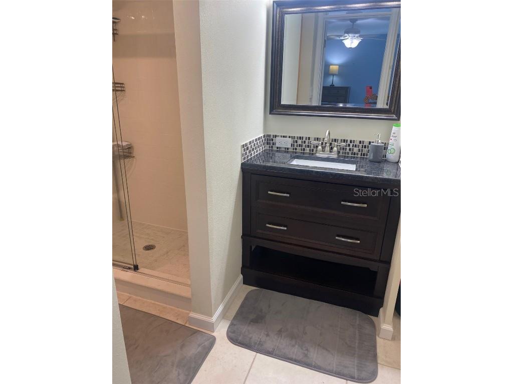 2763 Woodgate Lane #208 Sarasota FL 34231 A4641855 image15