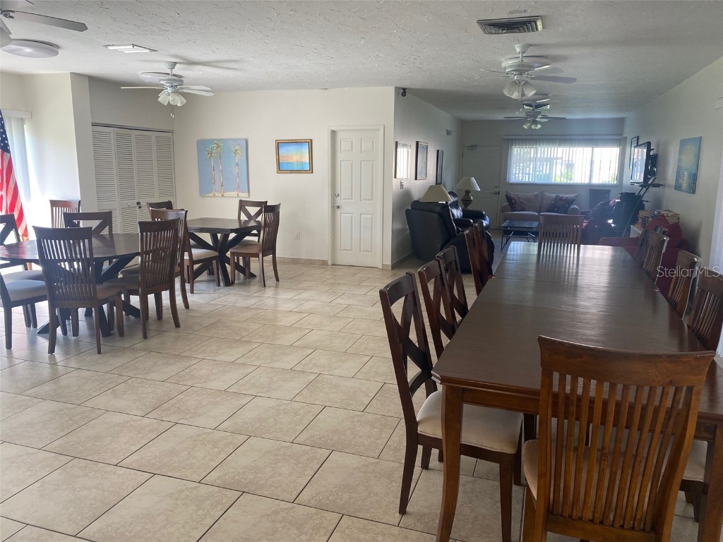 2763 Woodgate Lane #208 Sarasota FL 34231 A4641855 image21